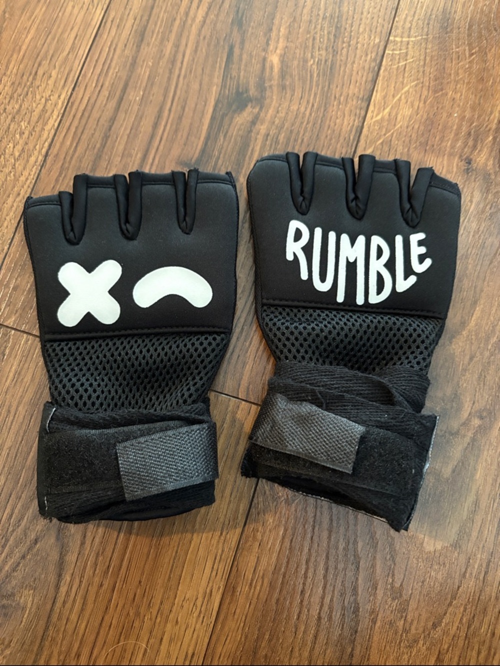 Rumble Black Fingerless Gloves